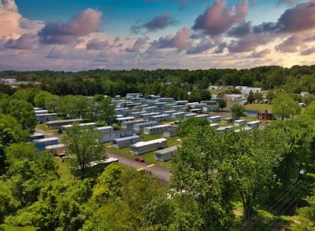 Ravenwood Manufactured Housing Community