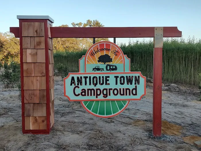 Antique Town Campground Picture 8
