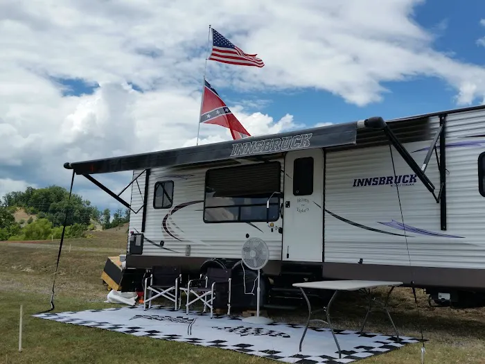 Farmer Bob's Campground Picture 4