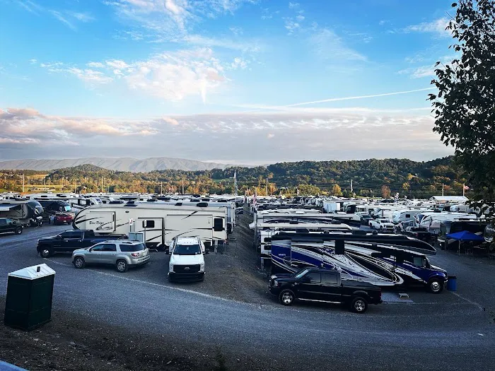 Pole Position Campground Picture 3