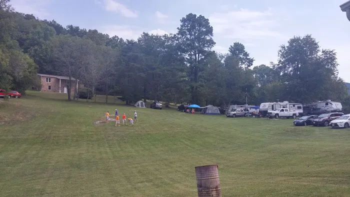 Hilltop Camping Picture 5