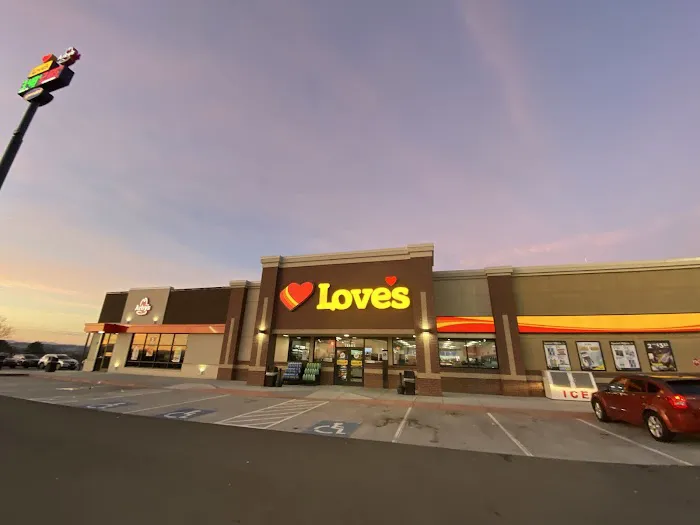 Love's RV Hookup Picture 3