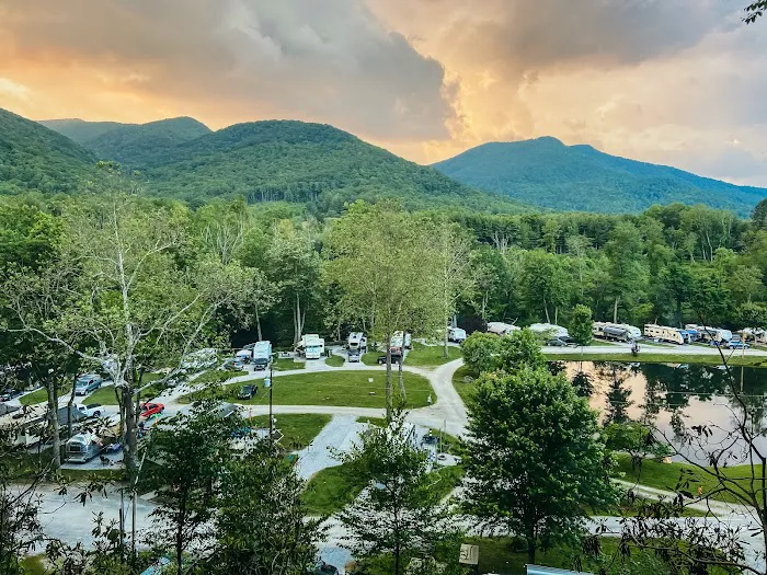 Mountain River Family Campground Picture 5