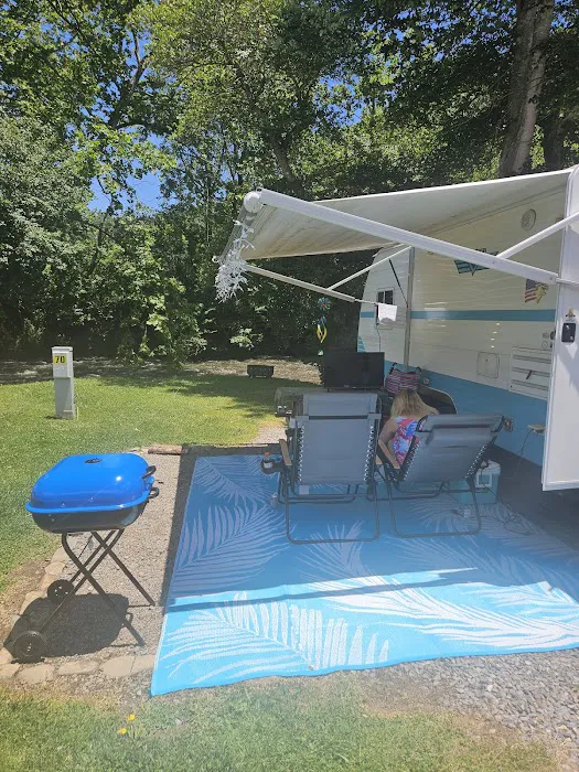 Creekwood Farm RV Park Picture 5