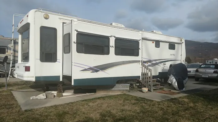 East Tennessee RV Park Picture 2