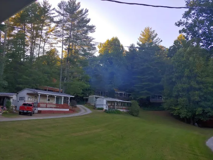 Country Woods RV Park Picture 3