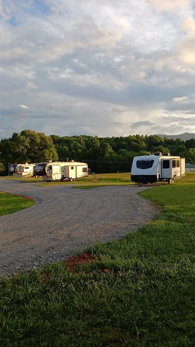 GEM CITY RV RESORT Picture 4