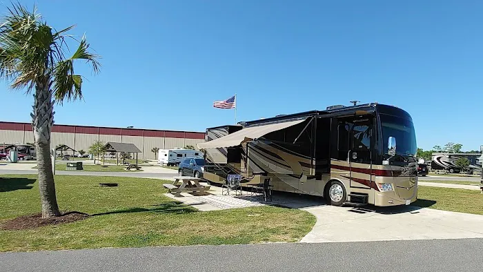 North Myrtle Beach RV Resort and Dry Dock Marina Picture 1