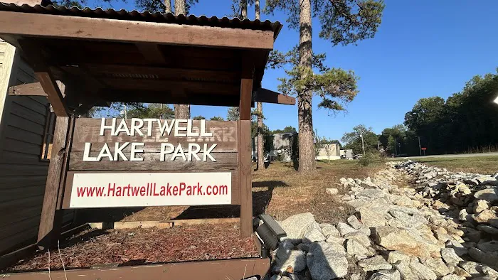 Hartwell Lake Mobile Home Park Picture 4
