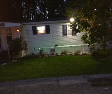 Manufactured Housing Entrpzs