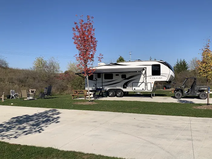Hidden Lakes RV Resort Picture 9