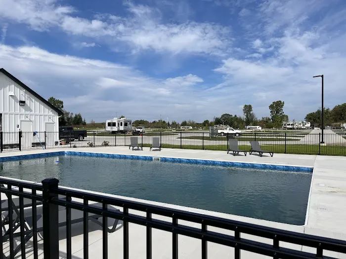 Hidden Lakes RV Resort Picture 3