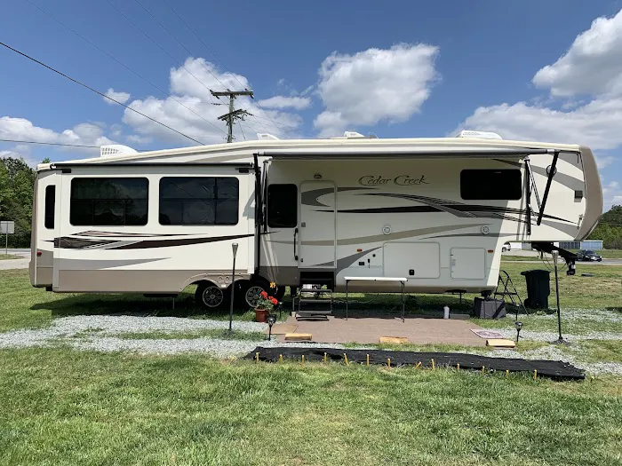 Cluster Springs RV Park Picture 10