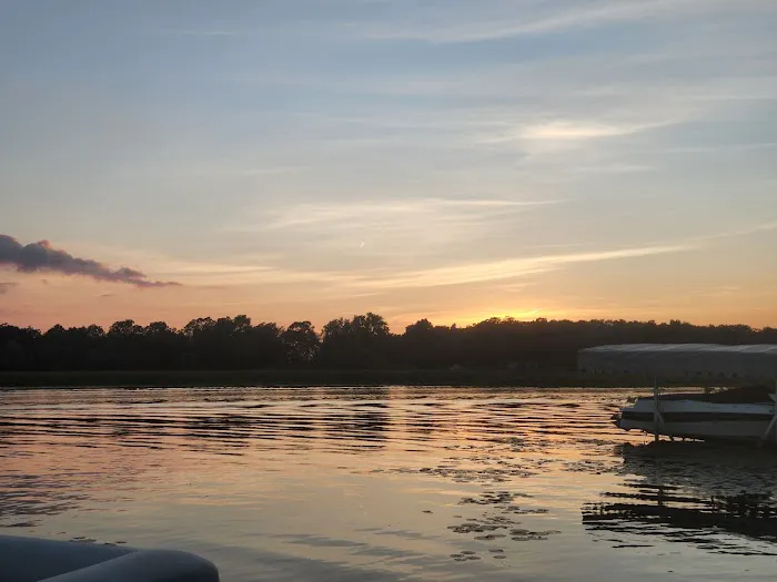 Vineyard Lake Picture 3