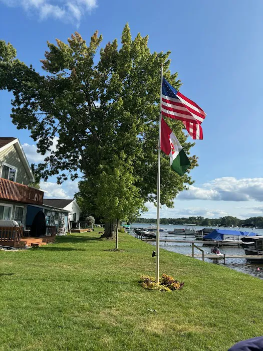 Vineyard Lake Picture 10
