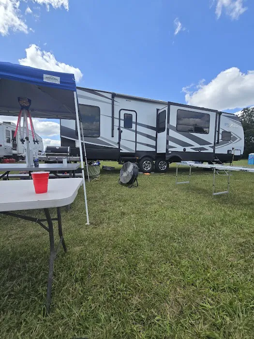 Graves Family Campground Picture 4