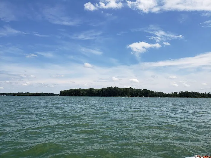 Hecht's Landing Picture 2