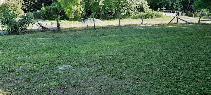 Wilson's Mobile Home Park Picture 2