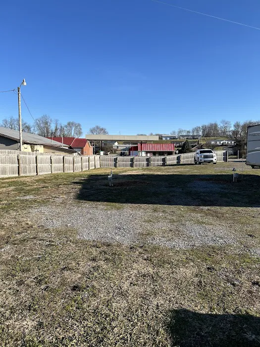 Clinch Mountain RV Park Picture 4