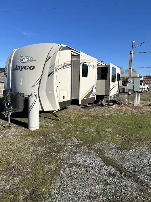 Clinch Mountain RV Park Picture 9
