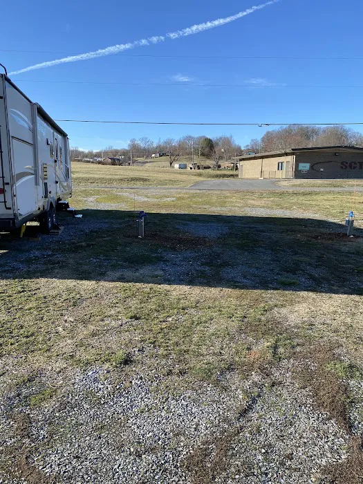 Clinch Mountain RV Park Picture 8