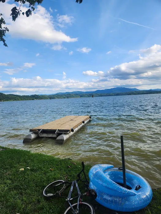Lake Side RV Park Picture 5