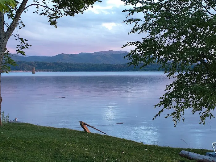 Lake Side RV Park Picture 1