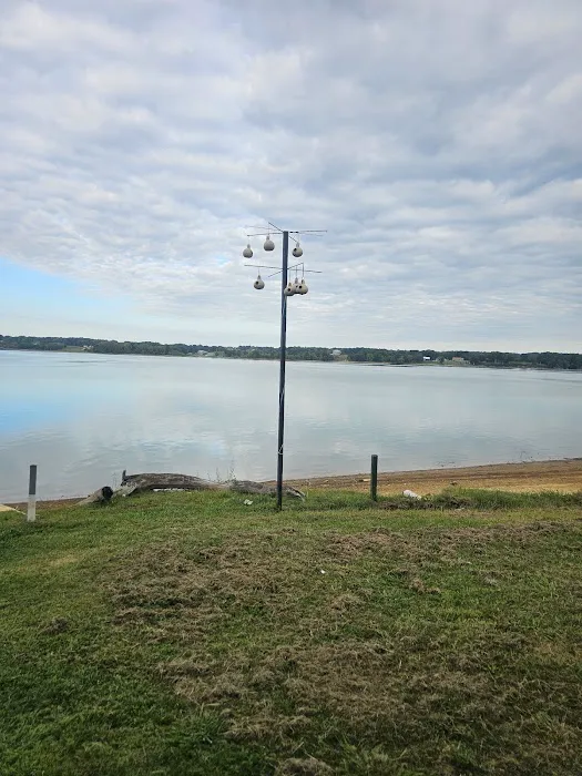 Lake Side RV Park Picture 10