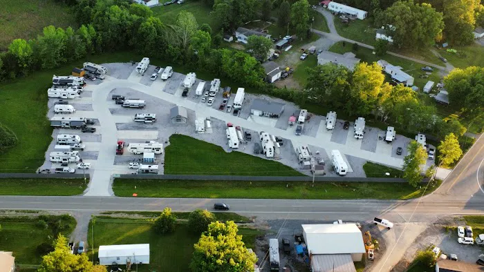 Funny Farm RV & Tiny Home Park Picture 2