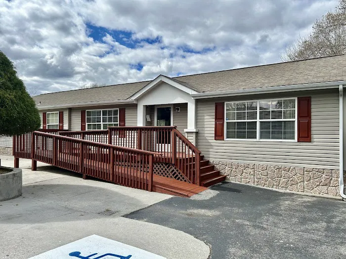 Crestmore Pointe Mobile Home Park Picture 5