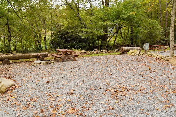 Hidden Stills RV Campground - Smoky Mountains Tennessee Picture 6