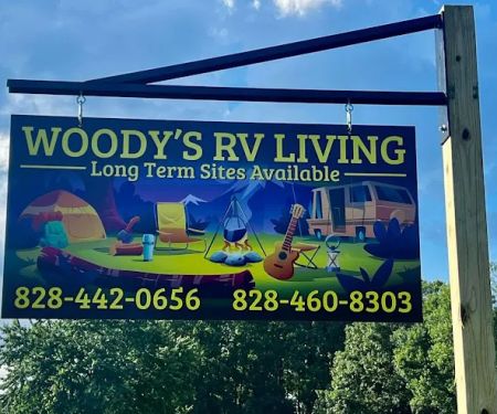 Woody's RV Living, LLC