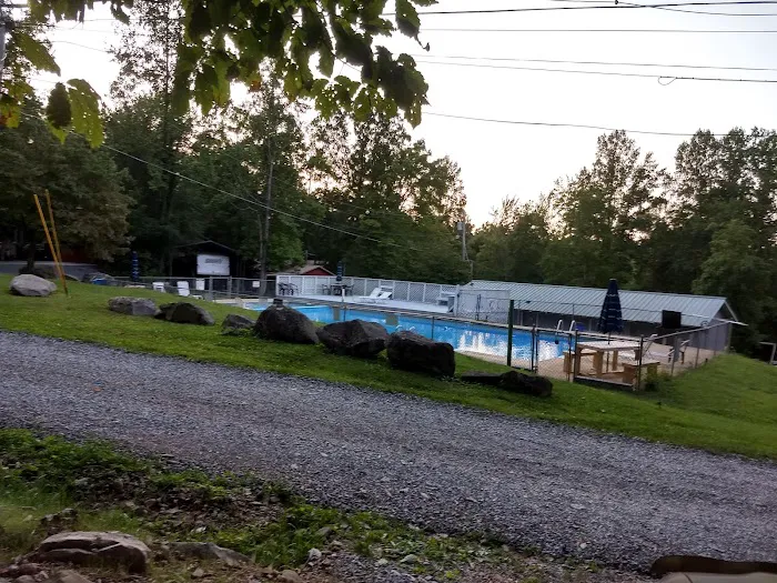 Edge of Smokies Campground Picture 2