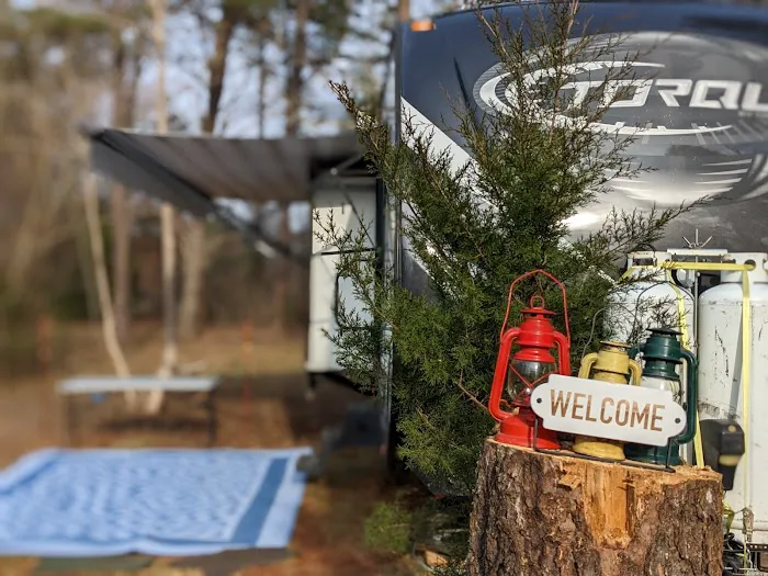 Sovereign Fireside Glampground Picture 9