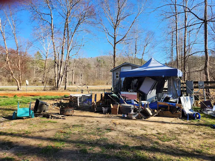 Vein Mountain Gold Camp & Carolina Emerald Mine Picture 1
