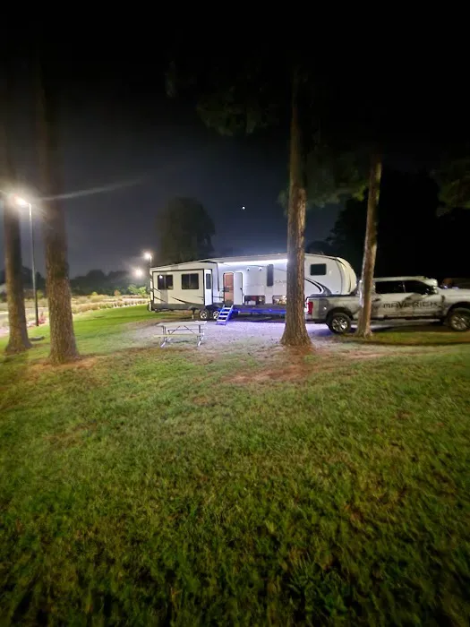 Campground at Ebenezer Park Picture 7