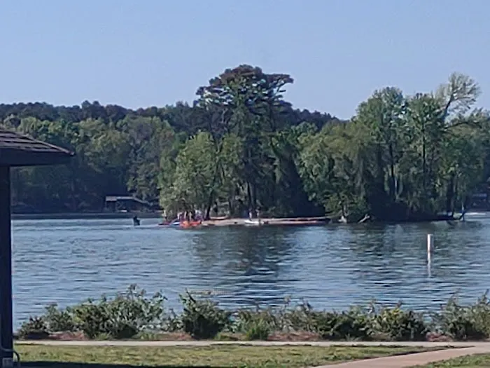 Campground at Ebenezer Park Picture 5