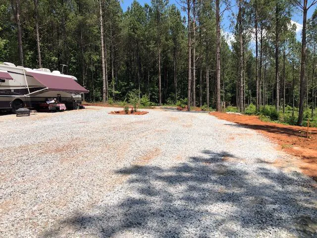 Pine Hill Campground and RV Park Picture 3