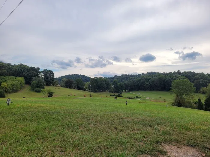 Peaceful Valley Campground Picture 8