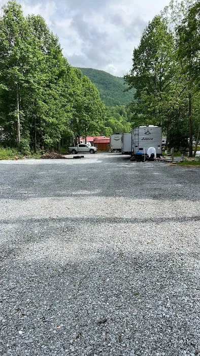 River valley RV park and campground Picture 3