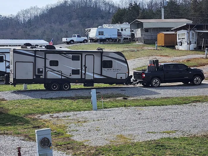 Lone Star RV Park Picture 9