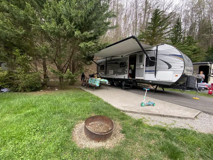 Twin Creek RV Resort Picture 8