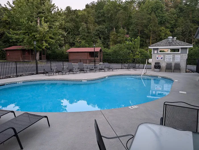 Foothills RV Park & Cabins Picture 4