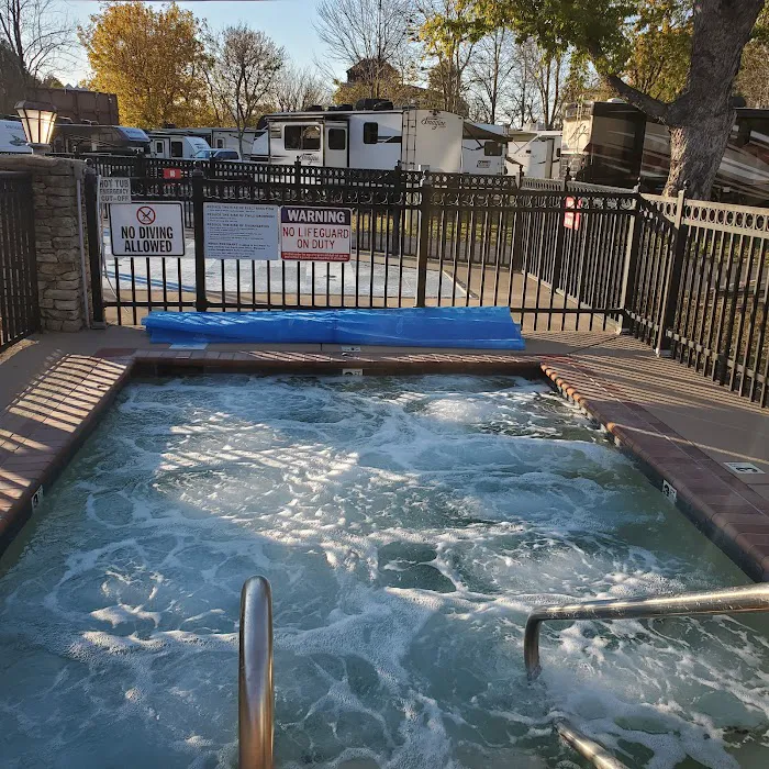Riveredge RV Park and Log Cabin Rentals Picture 1