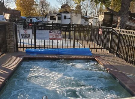 Riveredge RV Park and Log Cabin Rentals