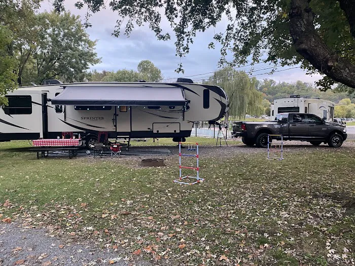 Camp Riverslanding Picture 7
