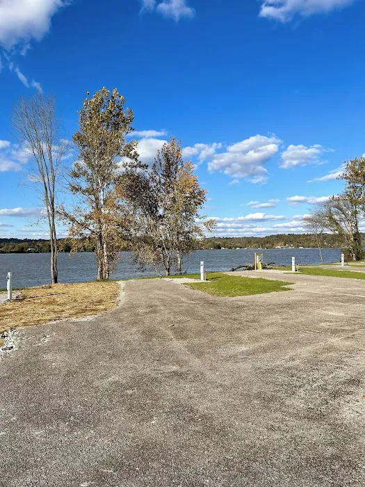 Sunset Haven Riverfront Campground Picture 3