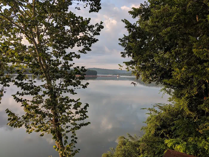 Arnold's Creek Campground & Marina Picture 2