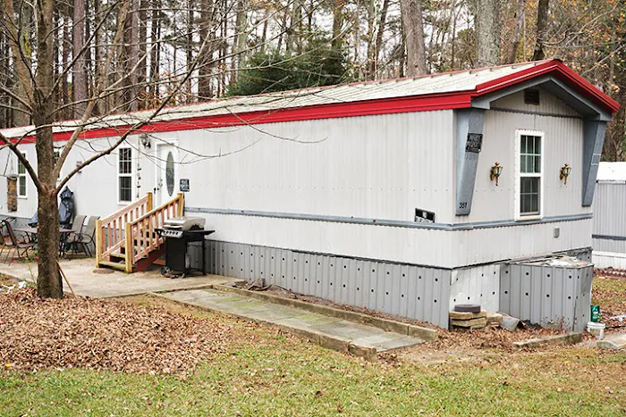 Alta Mobile Home Park Picture 1