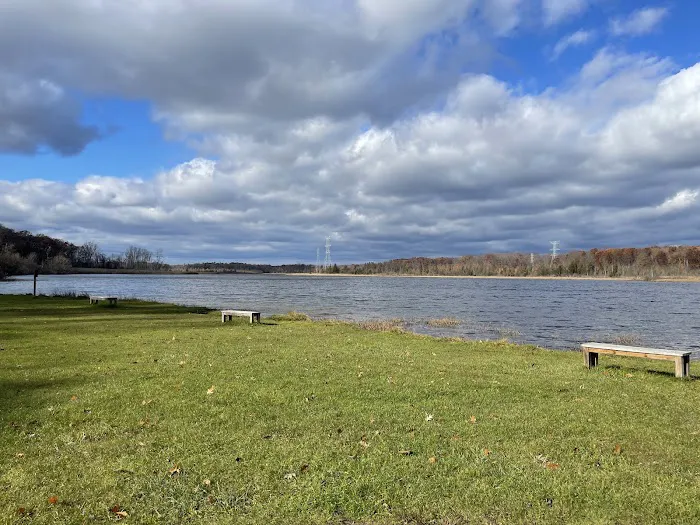 Proud Lake Rec Area - Modern Campground Picture 5